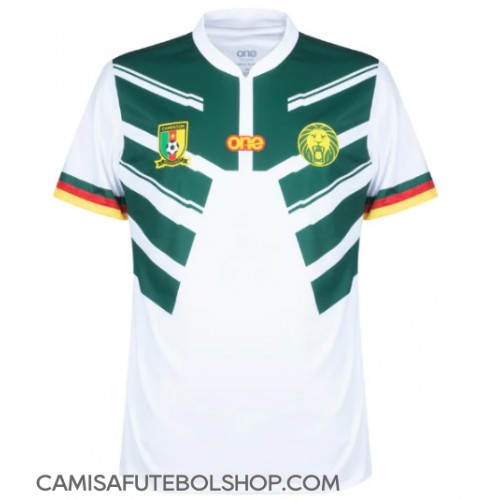 Camisa de time de futebol Camarões Replicas 2º Equipamento Mundo 2022 Manga Curta